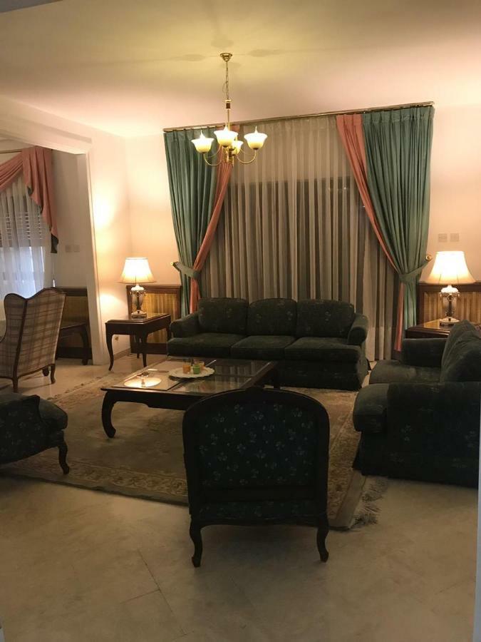 Nice Furnished Apartment Amman Ngoại thất bức ảnh